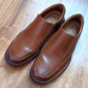 Clarks Collection, Brown Dress Shoes, size US 9.5